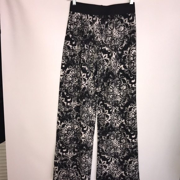 Claudia Richard Women’s Spandex pants small - Picture 4 of 6